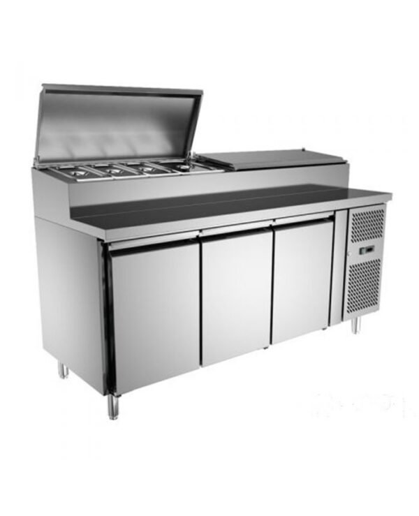 Here we offer you all types of refrigerators and freezers that are required for the professional storage and presentation of products Presentation of products. Whether stainless steel refrigerators in gastronorm or baking standard, beverage refrigerators with display, bottle or storage refrigerators – our products are manufactured to a high standard and are equipped with branded components This allows us to combine energy-saving technology and the best Cooling resul